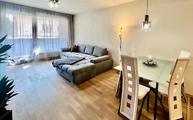 Luxury Apartment In Prague And Free Parking