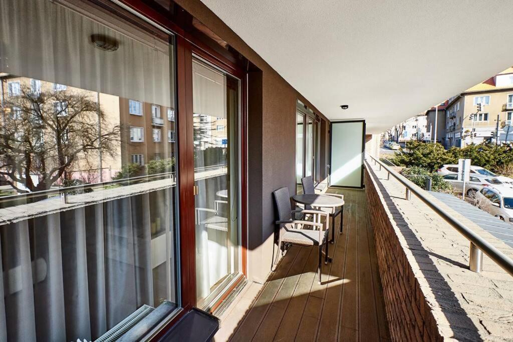 Luxury Apartment In Prague And Free Parking Exterior foto