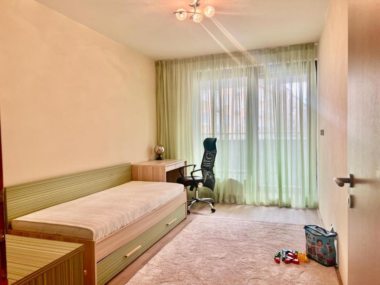 Luxury Apartment In Prague And Free Parking Exterior foto